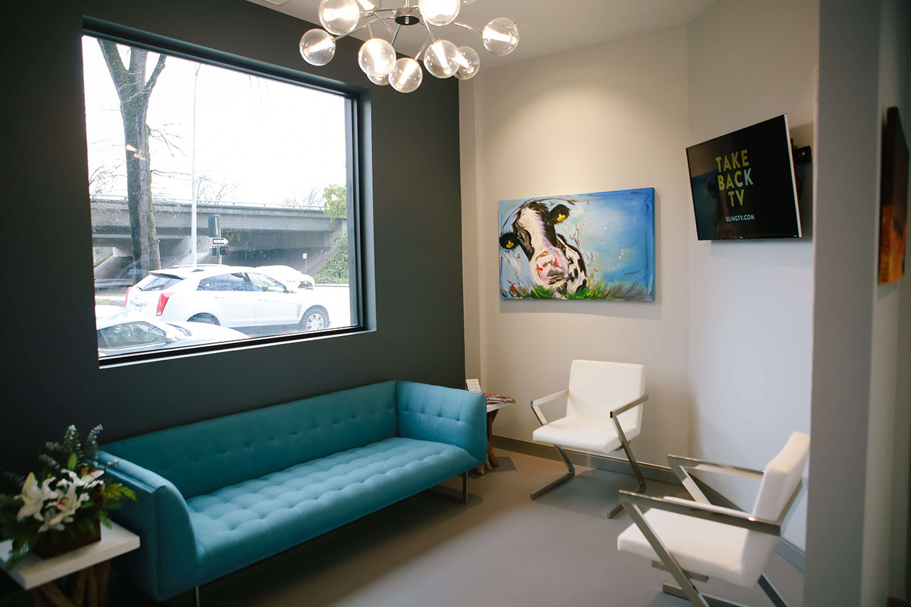 Dr Apekian Waiting Room