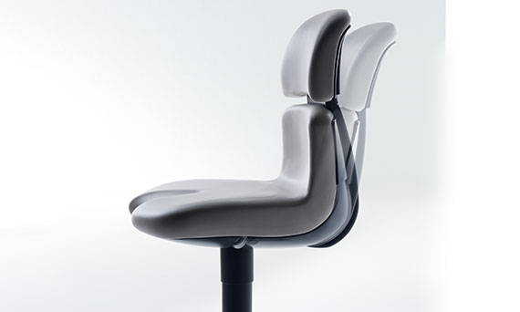 dental chair with dynamic backrest