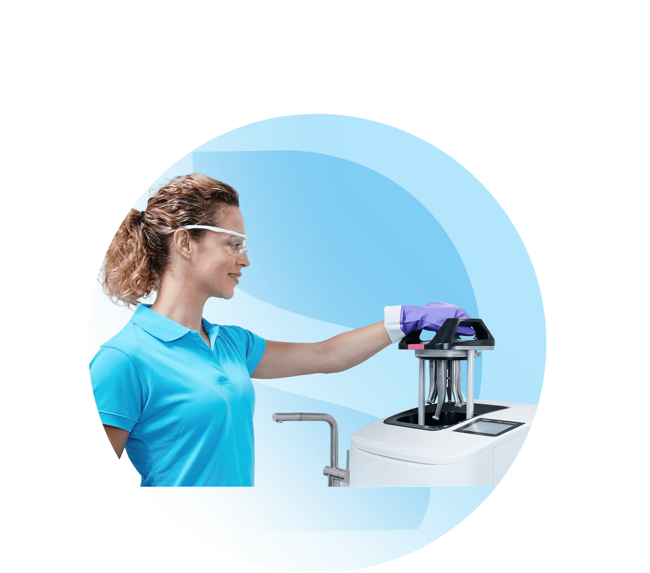 Dental Assistant sterilizing instruments