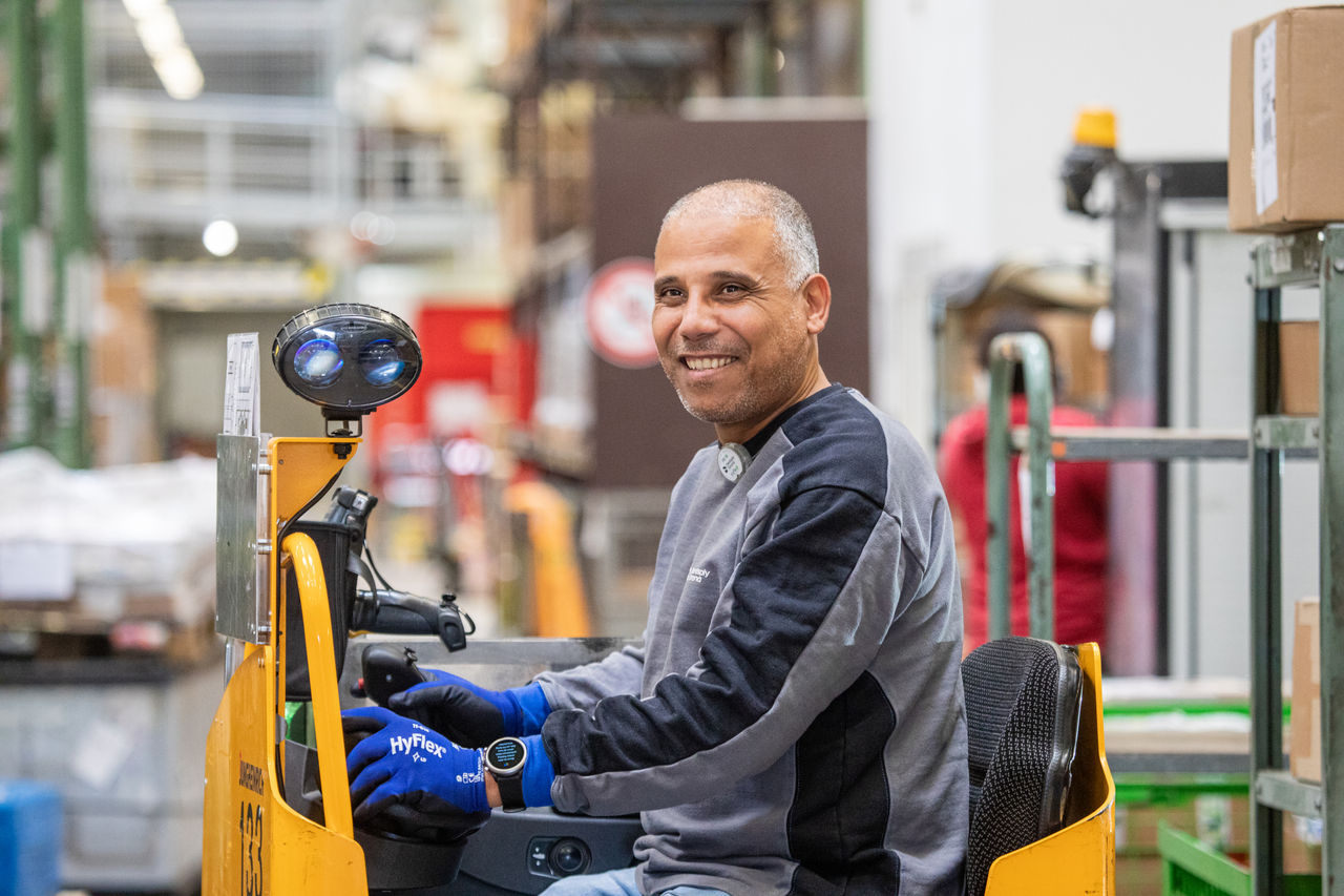 Jobs by teams Discover our divisions Dentsply Sirona Global