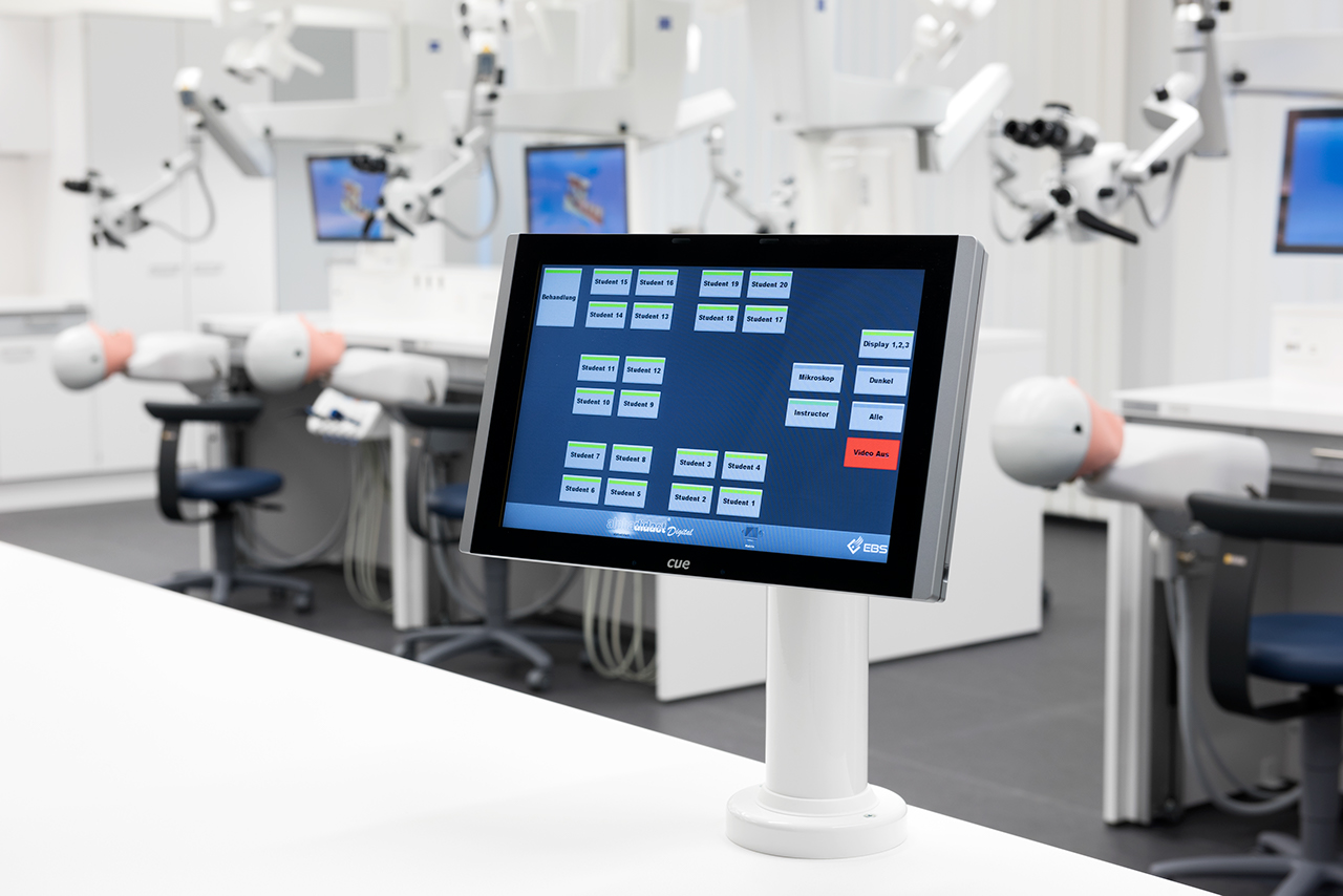 Multimedia Collaboration System by Dentsply Sirona