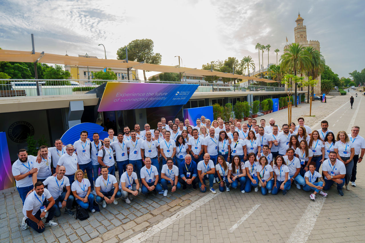 Sevilla 19 y 20/09/2025 Dentsply Sirona World
FOTO: Pepo Herrera
www.pepoherrera.com
IG: @pepo_herrera