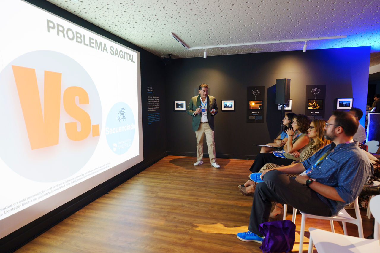 Sevilla 19 y 20/09/2025 Dentsply Sirona World
FOTO: Pepo Herrera
www.pepoherrera.com
IG: @pepo_herrera