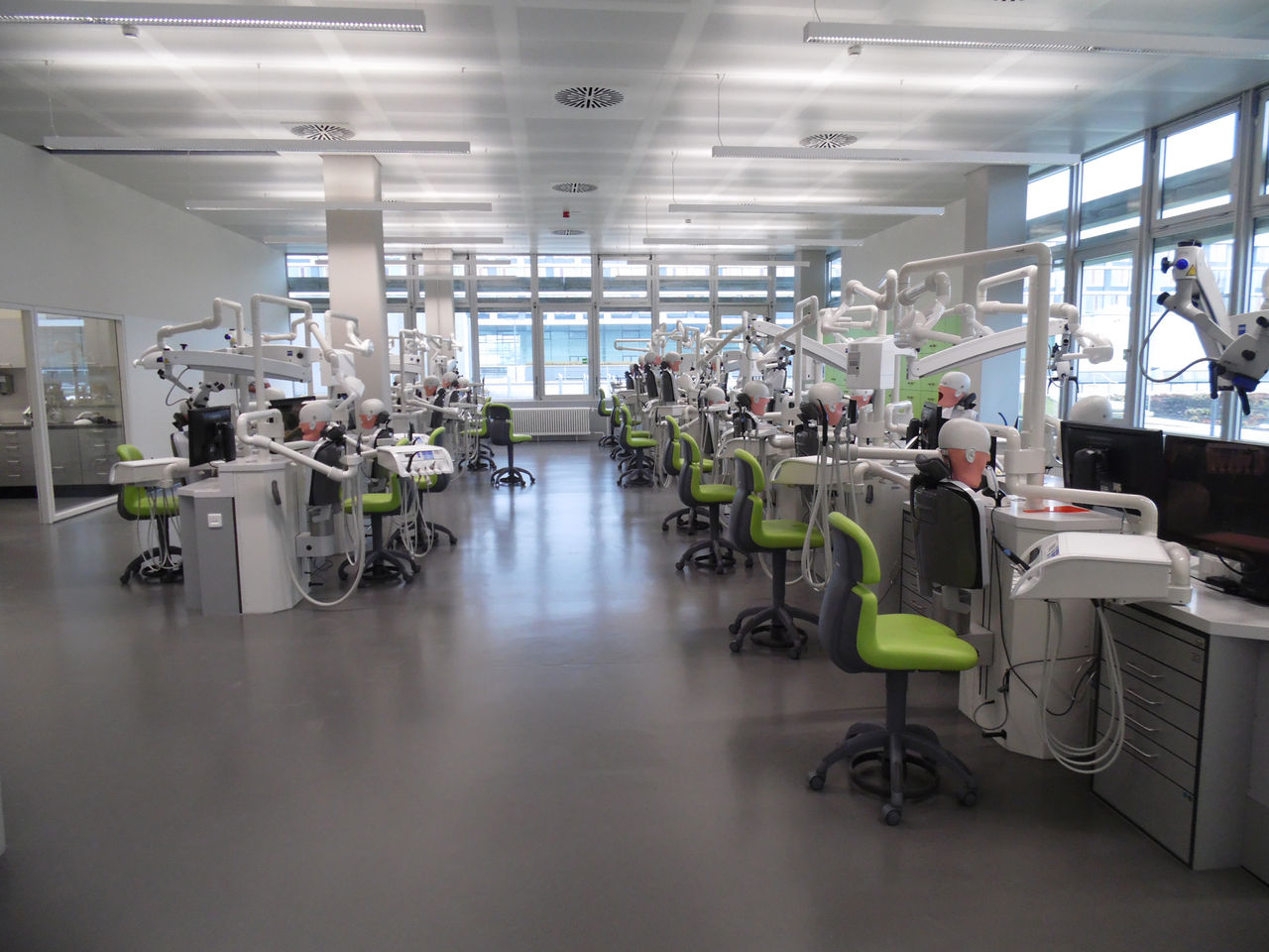Uniwersytet w Ulm, Niemcy | Dentsply Sirona PL